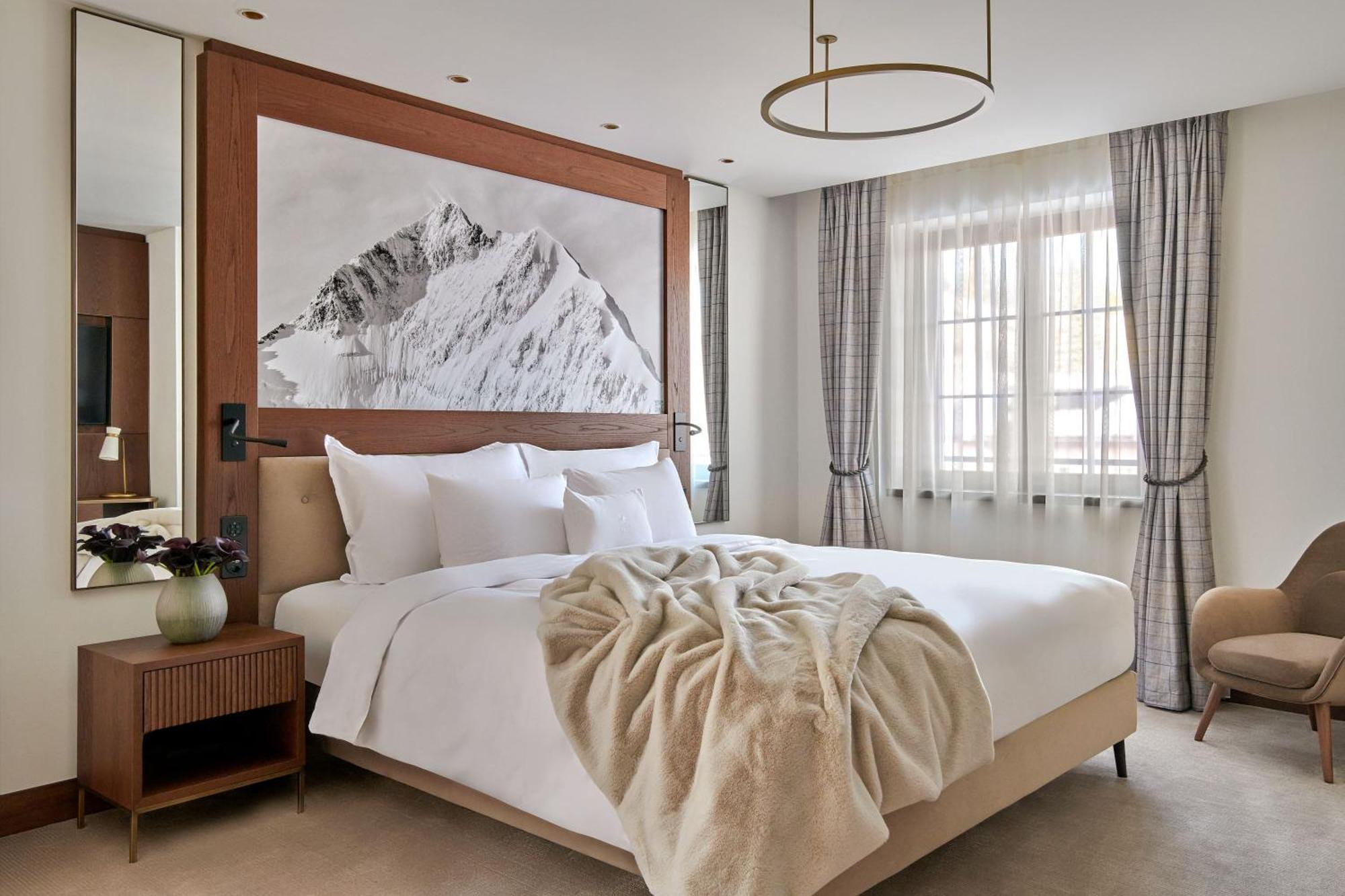 3-Bedroom Suite - historic La Margna Wing